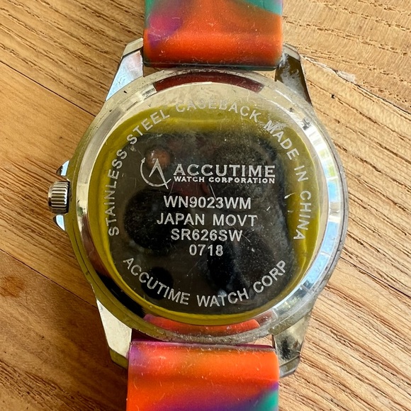 Unbranded rainbow flower dial trendy fashion watch NEW BATTERY - Picture 4 of 7